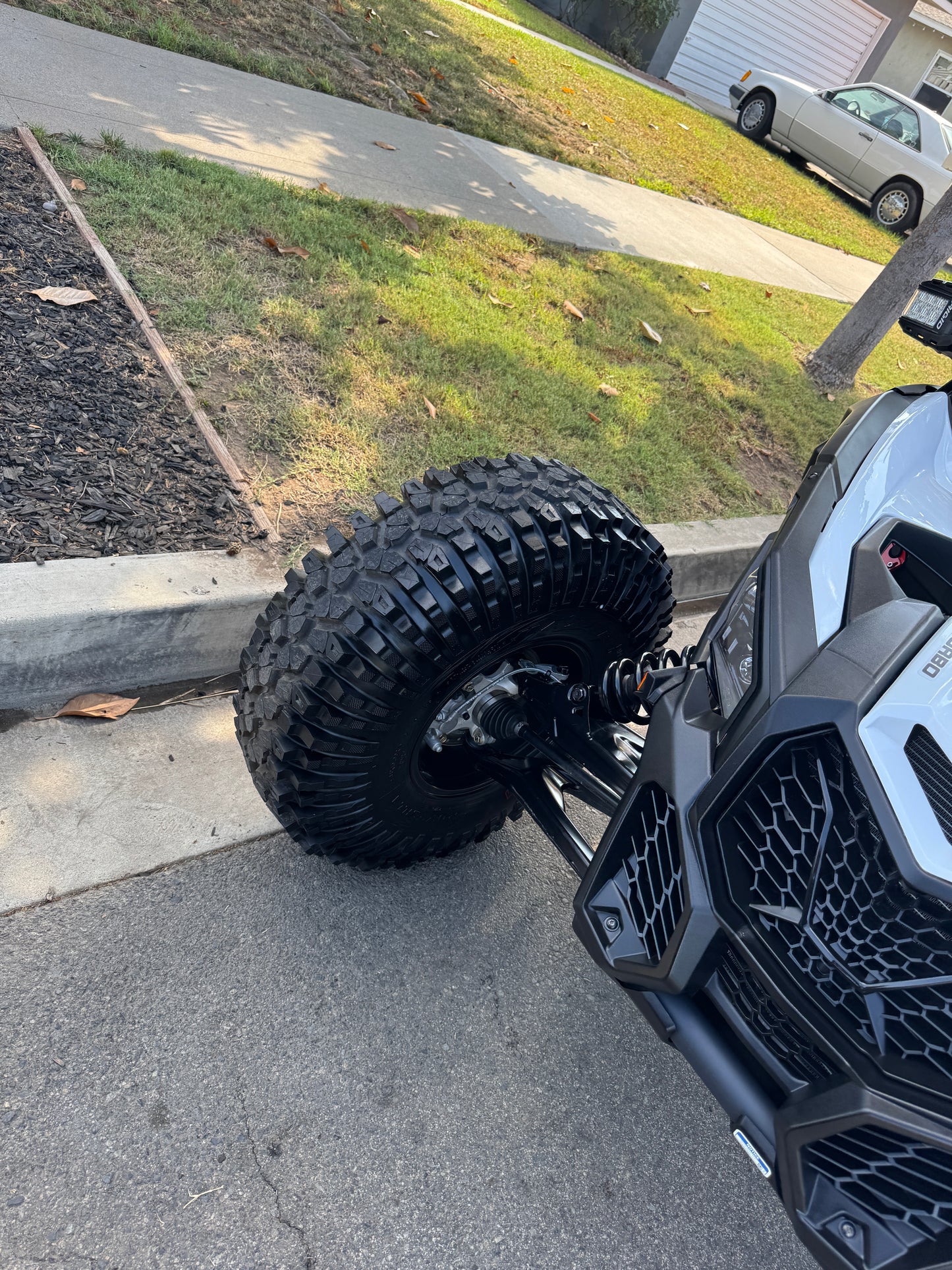 Treadlock shine